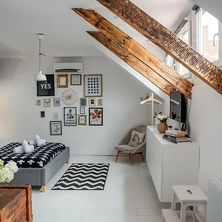 Belvaros Διαμέρισμα *